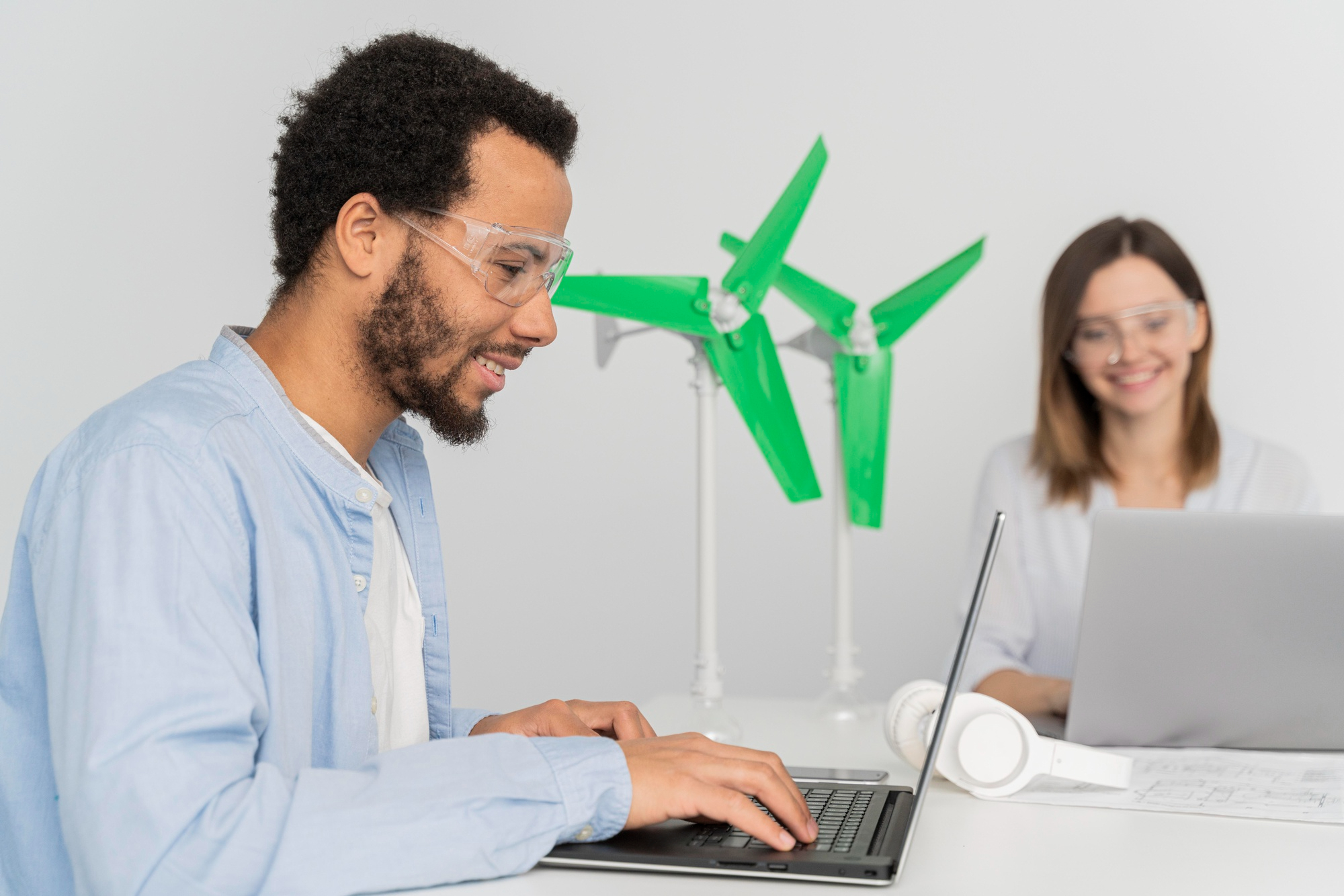 Energy innovator working on renewable technology models